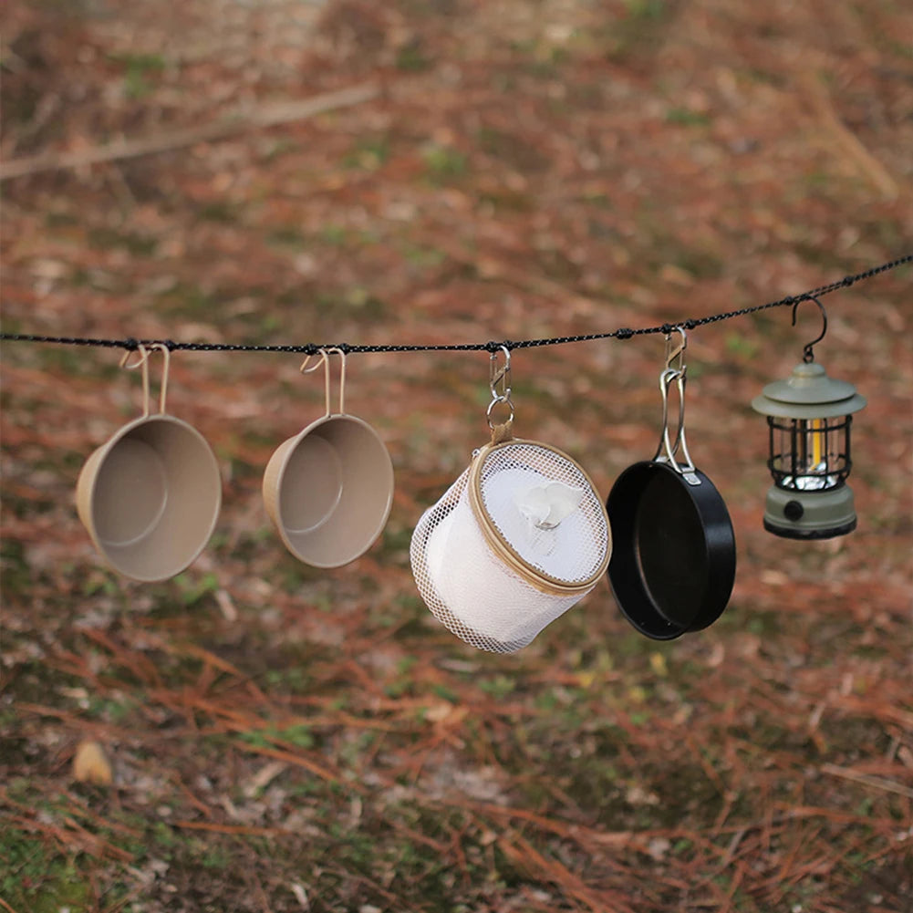 3 M Camping Stretch Clothesline With 12 Clips Hanging