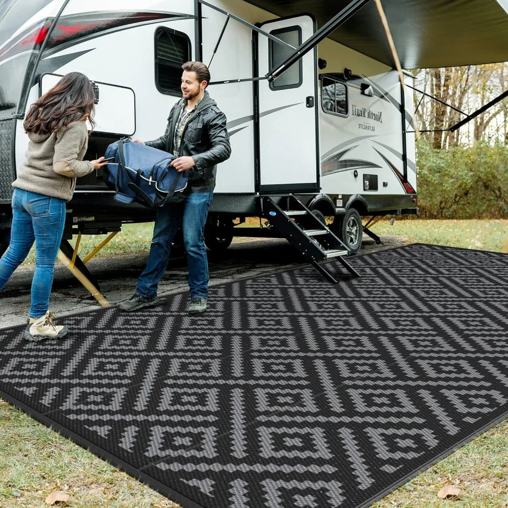 Outdoor Rug Waterproof, 10' x 20' Reversible Plastic Straw Rug, Lightweight